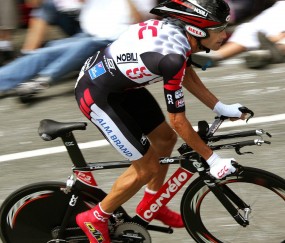 开云体育在线-绿茵场上的战术革命，从格列兹曼的攻防转换艺术，到韩国血拼阿尔及利亚的启示